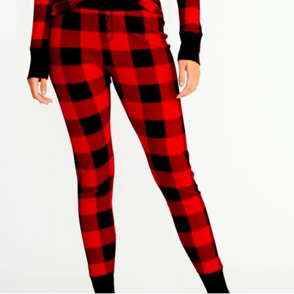 Old Navy Red and Black Checkered Leggings